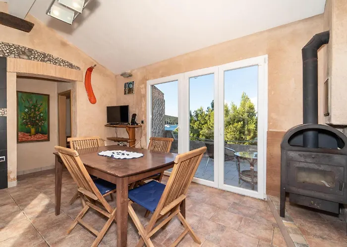 5 Bedroom Stunning In * Žman