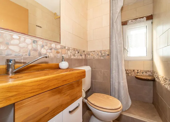 Dom wakacyjny 5 Bedroom Stunning In Žman