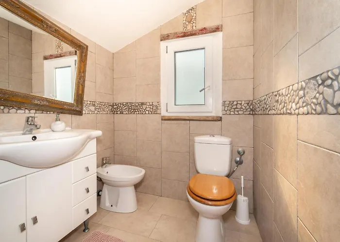 Dom wakacyjny 5 Bedroom Stunning In Žman